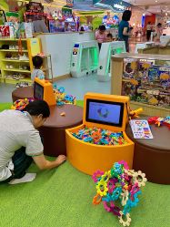 -莫莉幻想儿童乐园(深圳南山欢乐颂店)