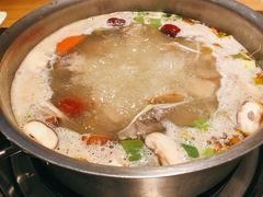 酸萝卜鸭架汤-守柴炉烤鸭(科华中路王府井店)