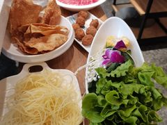 -三人行骨头王火锅(长寿店)