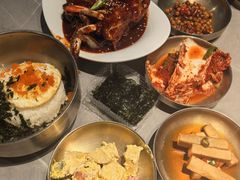 -草家酱蟹炭火烤肉店(珲春南路一店)