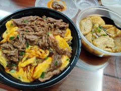 牛肉滑蛋饭-有章牛杂(石厦店)