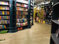 -新华书店(学府大道店)