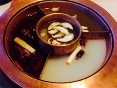 -滇釜火锅·能喝汤的火锅(车公庄店)