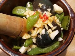 擂辣椒皮蛋-小食候湘(政务区店)