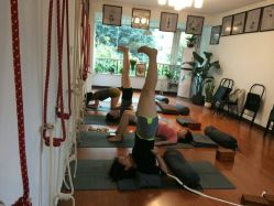 -成都阿难陀艾扬格瑜伽中心