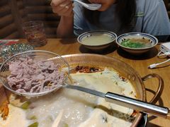 -洱火云南酸菜牛肉火锅(石景山当代商城店)