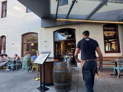 -Ribs & Burgers The Rocks