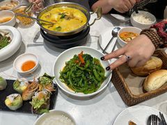 -美奈小馆·越南料理(中航城君尚购物中心店)