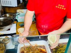 锅魁夹耳片-洞子口张老二凉粉(文殊院店)