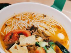 -蒙自源米线大王(东站店)
