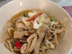 -汗腾格里·风味餐厅(新疆驻京办店)