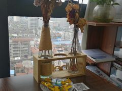 -ME觅妆·定制美妆·彩妆私教(菱角湖店)