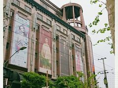 -梅龙镇广场