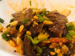 麻辣牛肉-润园四季椰子鸡火锅(海上世界店)