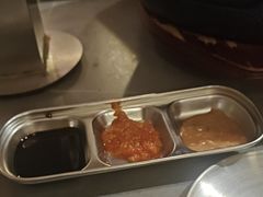 -围炉肉舍•炭烤活鳗•丹东海鲜烤肉(步行街店)