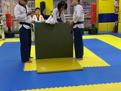 -哈喽实战跆拳道·跳绳·体能(慈云寺馆)