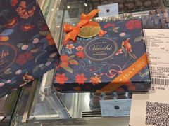 -VENCHI 闻绮(广州太古汇店)