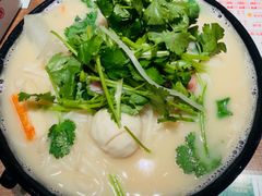 -肥汁米蘭香港米线(定西路店)