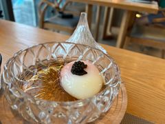 鱼籽酱配黑松露温泉蛋-解放碑威斯汀酒店-知味国际美食餐厅