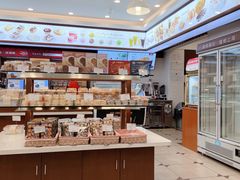 -红宝石·鲜奶小方·海派西点房(南丹店)