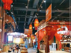 大堂-老滇山寨•云南特色菜•地方菜•民族风情歌舞表演(金碧店)
