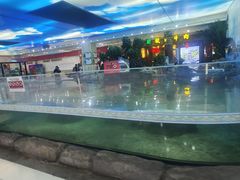 -鸿通城购物中心