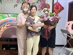 -鲸励母婴月嫂(望京店)