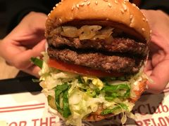 -The Habit Burger Grill 哈比特汉堡(复兴soho店)