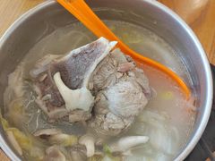 -同济大学本部学苑饮食广场