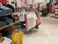 -优衣库(郑州二七万达广场店)