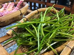 -阿婆情腊排骨火锅(金虹路店)