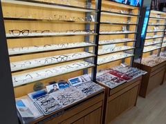 -优医视平价眼镜蔡司依视路折扣工厂店(德胜门店)