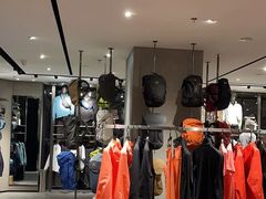 -ARC'TERYX始祖鸟(北京王府中环店)