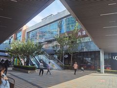 -百年港湾奥特莱斯(香炉礁店)