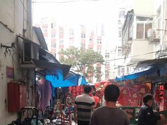 -利津路小商品批发市场