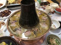 凉山生态铜锅鸡-浮何烤铺(桐梓林店)