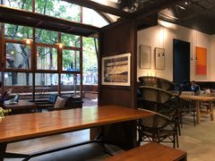 靠窗位-VESH COFFEE(定西路店)