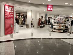 -优衣库(上海正大广场店)