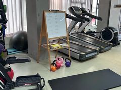 -GYMPLUS私教健身会馆(大悦城店)