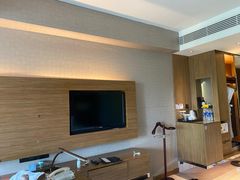 -上海滴水湖皇冠假日酒店