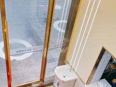 -老新隆牛肉锅贴(新街口店)