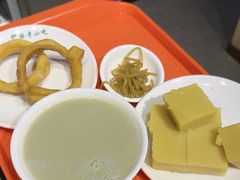-护国寺小吃店(红莲南路店)