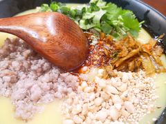 稀豆粉米线-麒麟风烤牛肉·云南烧烤小排档(丹凤街店)