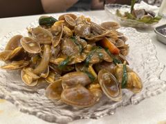 时蔬炒花蛤-白仁仔· 活烤海鲜 宵夜(豫园店)