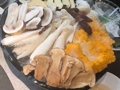 -鲜潭蒸汽石锅鱼(五道口购物中心店)