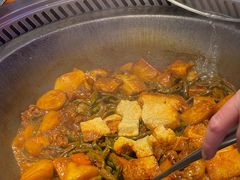 -山河屯铁锅炖(哈西站店)