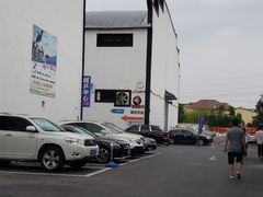 -嘿哟动霸CHUA·新潮玩运动娱乐中心·蹦床滑冰团建乐园