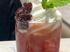 樱桃莓与红茶和冰淇淋-Deer Park鹿园西餐(仁恒置地广场店)