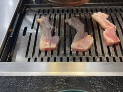 -臻牛烤肉