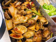 -马路牙子烧烤音乐酒馆(望京店)